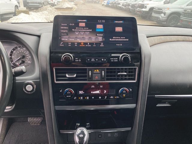 2022 INFINITI QX80 LUXE