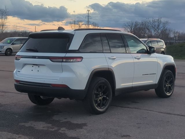 2025 Jeep Grand Cherokee Altitude 4x4
