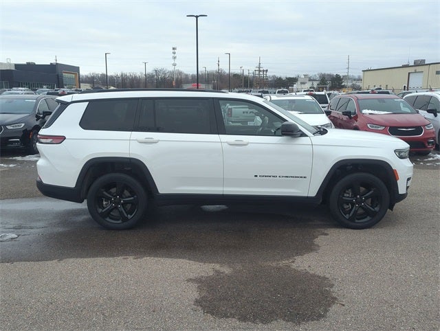 2022 Jeep Grand Cherokee L Altitude 4x4