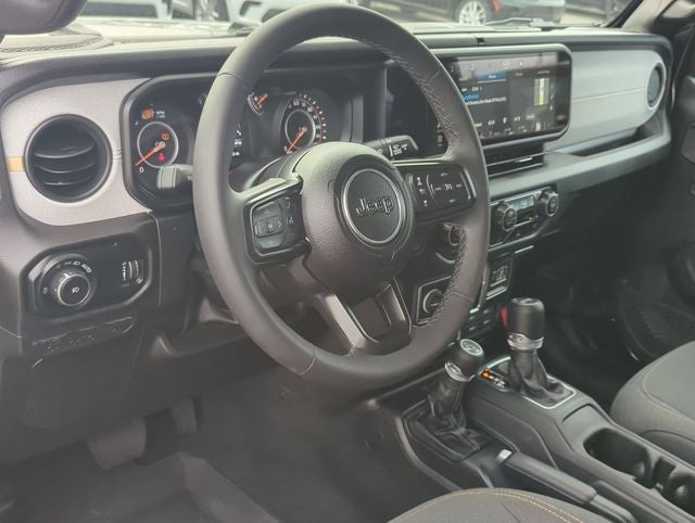 2025 Jeep Wrangler 4-Door Willys 4x4