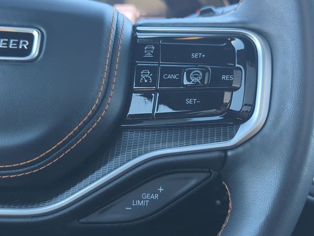 2025 Jeep Grand Wagoneer L Series III Obsidian 4x4
