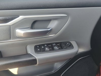 2020 RAM 1500 Big Horn Quad Cab 4x4 6'4' Box