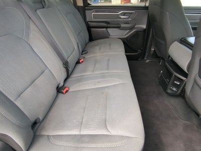 2020 RAM 1500 Big Horn Crew Cab 4x4 5'7' Box