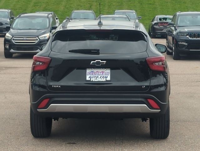 2024 Chevrolet Trax FWD LT