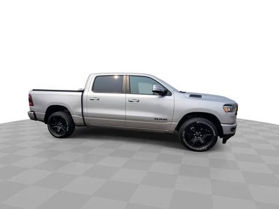 2020 RAM 1500 Big Horn Crew Cab 4x4 5'7" Box