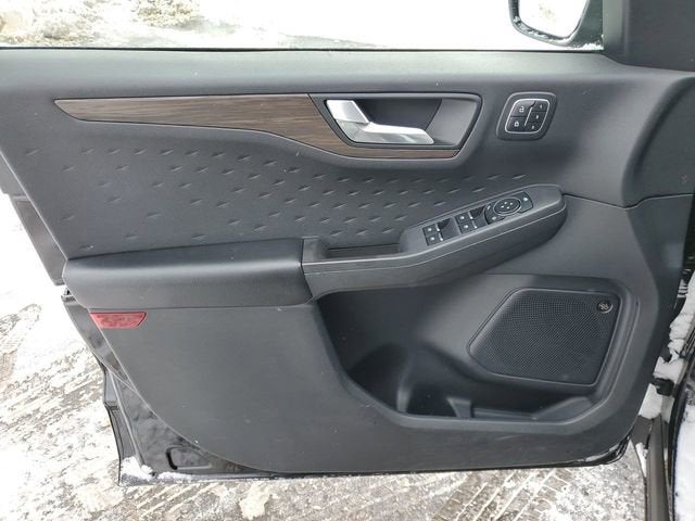 2020 Ford Escape Titanium Hybrid