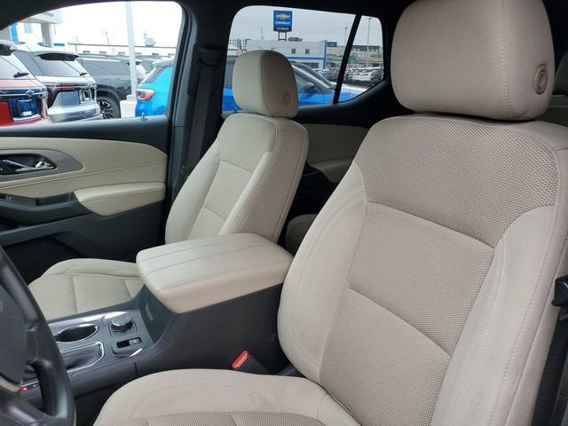 2022 Chevrolet Traverse LS