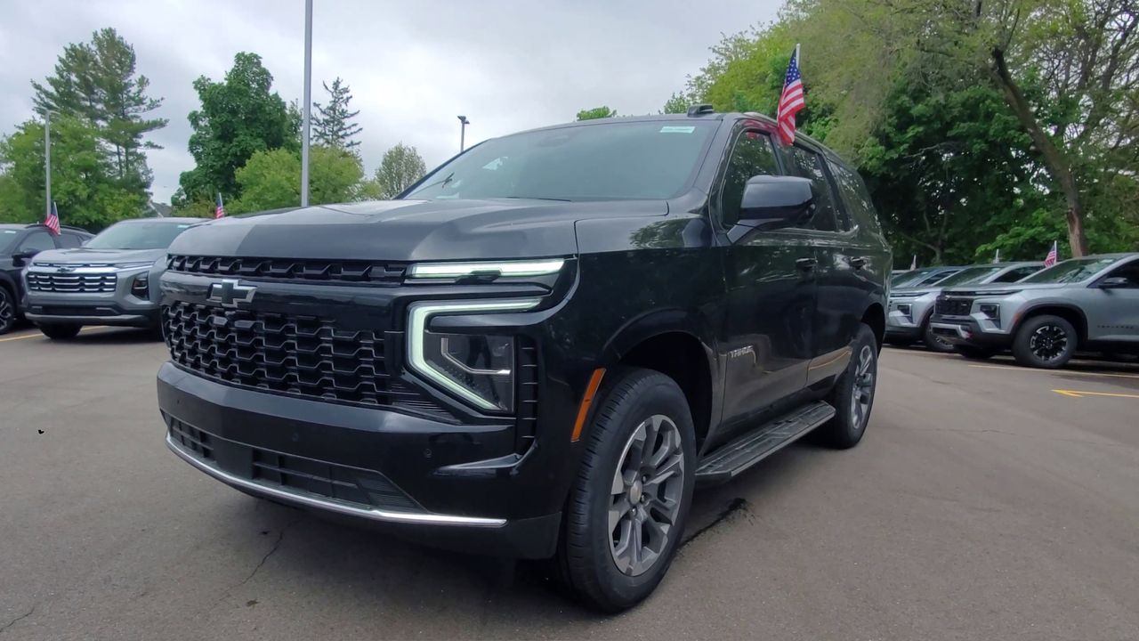 2026 Chevrolet Tahoe LS