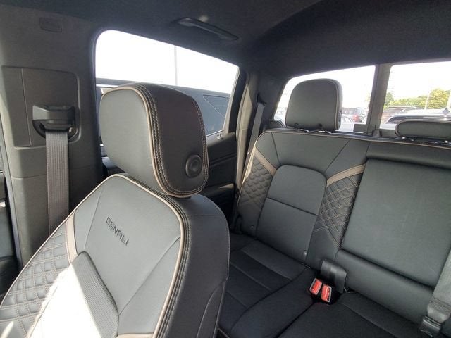 2023 GMC Canyon Denali
