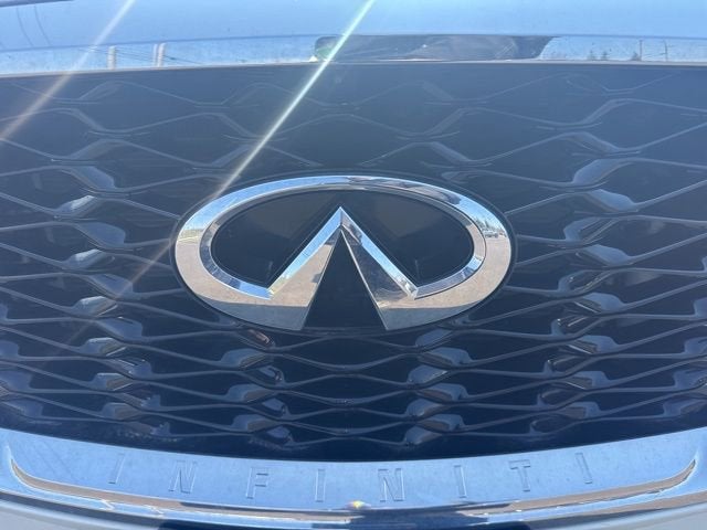 2022 INFINITI QX60 LUXE