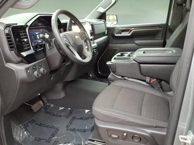 2025 Chevrolet Silverado 1500 LT (2FL)