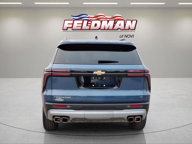 2024 Chevrolet Traverse LT
