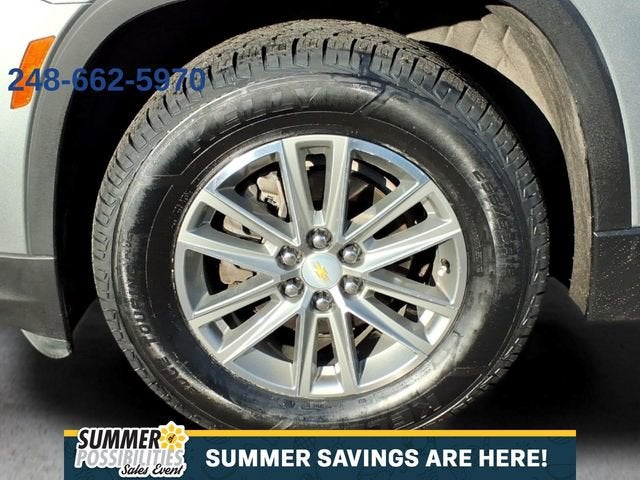 2023 Chevrolet Traverse LT Cloth
