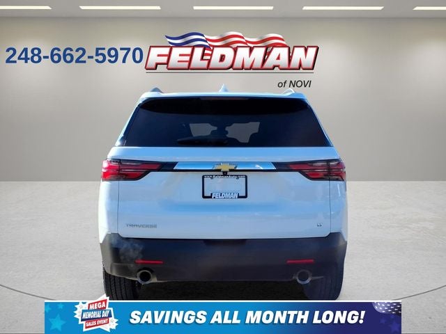 2023 Chevrolet Traverse LT Cloth