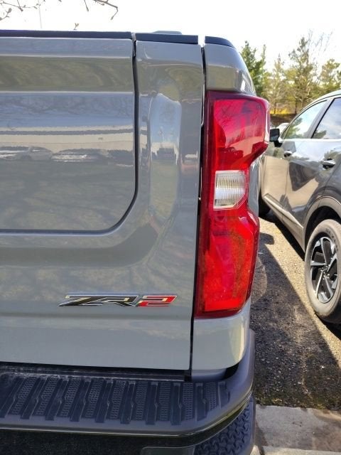 2024 Chevrolet Silverado 1500 ZR2