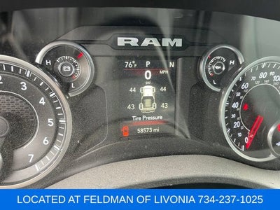 2022 RAM 1500 Big Horn Crew Cab 4x4 5'7" Box