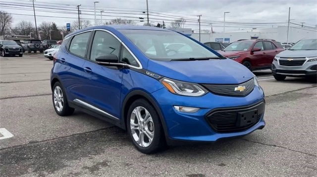 Used 2020 Chevrolet Bolt EV LT with VIN 1G1FY6S08L4140242 for sale in Livonia, MI