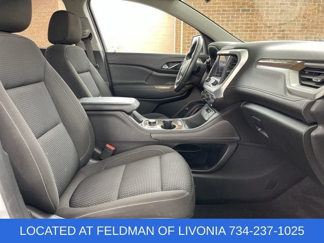 2022 GMC Acadia SLE