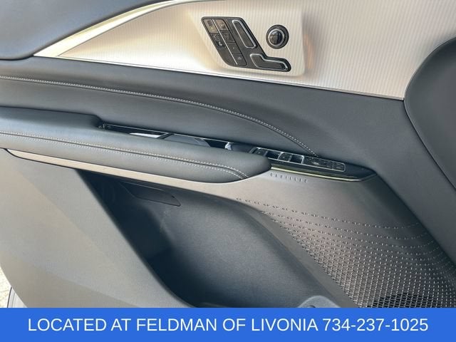 2024 Cadillac LYRIQ Tech - Photo 22