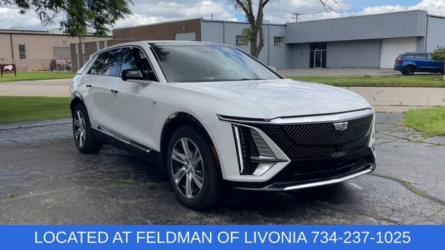 Used 2024 Cadillac LYRIQ Tech with VIN 1GYKPMRLXRZ142965 for sale in Livonia, MI