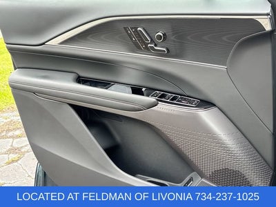 2024 Cadillac LYRIQ Luxury 1