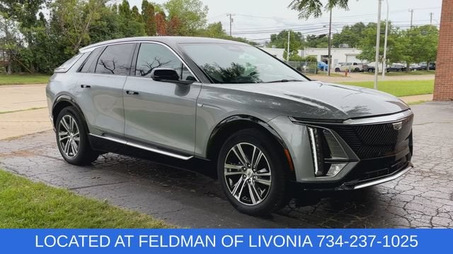 Used 2024 Cadillac LYRIQ Luxury 1 with VIN 1GYKPPRL6RZ106773 for sale in Livonia, MI
