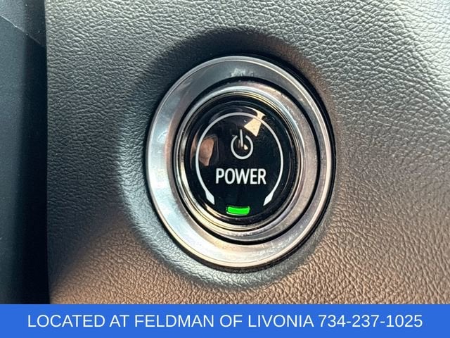 2024 Cadillac LYRIQ Luxury 2