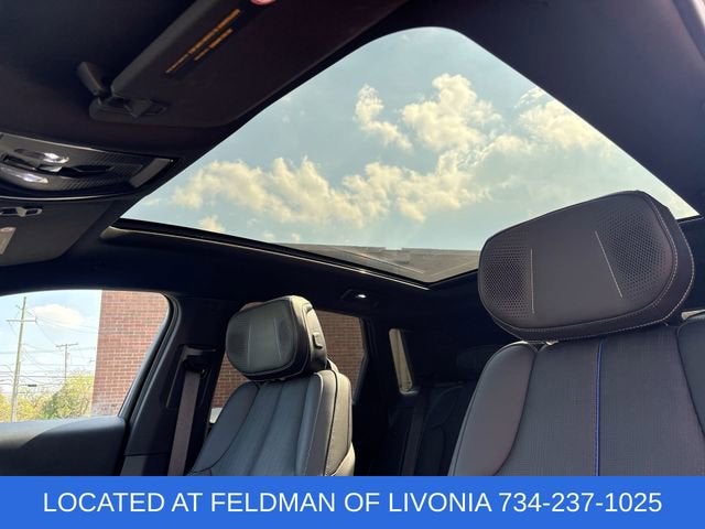 2024 Cadillac LYRIQ Luxury 2