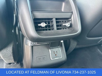 2024 Cadillac LYRIQ Luxury 2