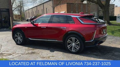 2024 Cadillac LYRIQ Luxury 2