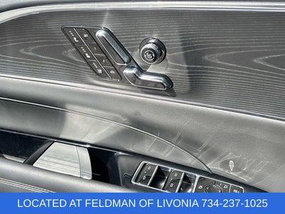 2024 Cadillac LYRIQ Luxury 2