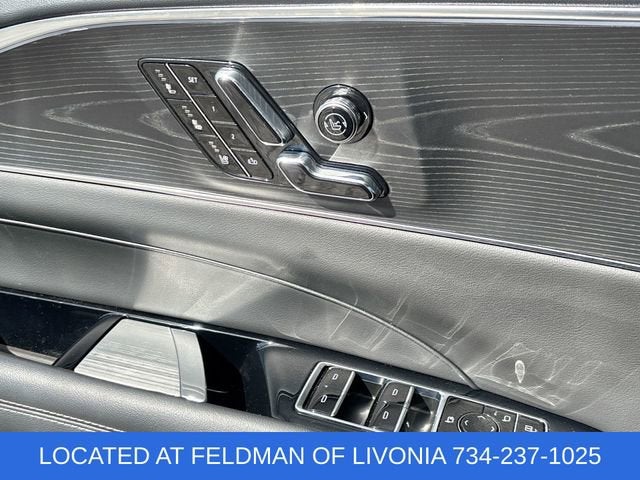2024 Cadillac LYRIQ Luxury 2