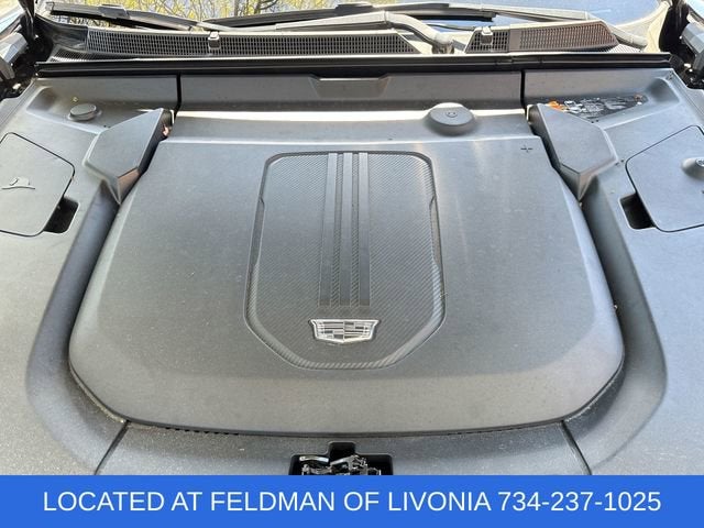 2024 Cadillac LYRIQ Luxury 2