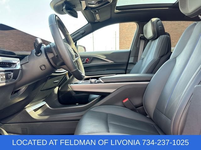 2024 Cadillac LYRIQ Sport 2