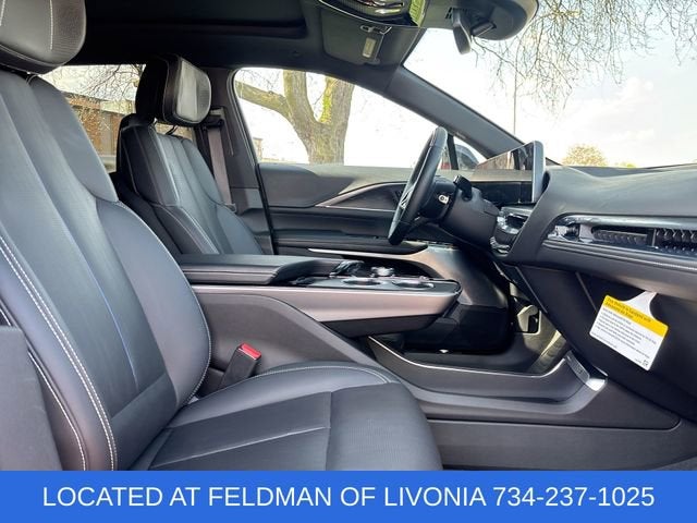 2024 Cadillac LYRIQ Sport 2