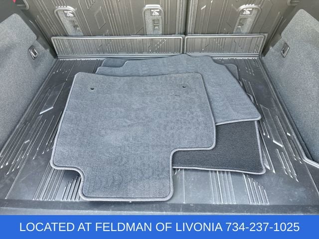 2024 Cadillac LYRIQ Sport 2