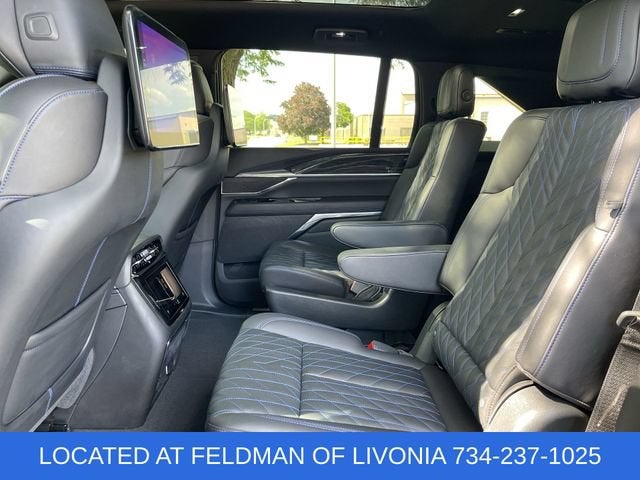 2025 Cadillac ESCALADE IQ Sport 1