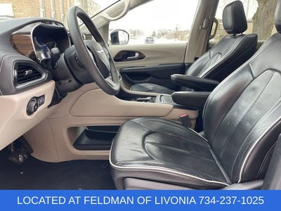 2023 Chrysler Pacifica Hybrid Limited