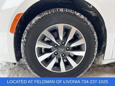 2023 Chrysler Pacifica Hybrid Limited