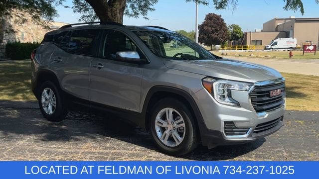 2023 GMC Terrain SLE - Photo 2