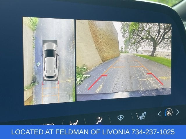 2024 Chevrolet Equinox EV LT - Photo 15