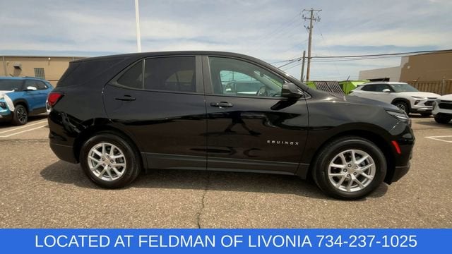 2024 Chevrolet Equinox LS - Photo 9