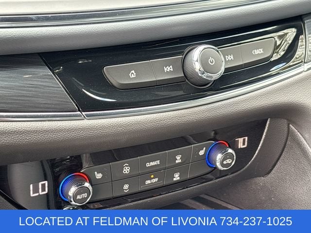 2024 Buick Enclave Essence