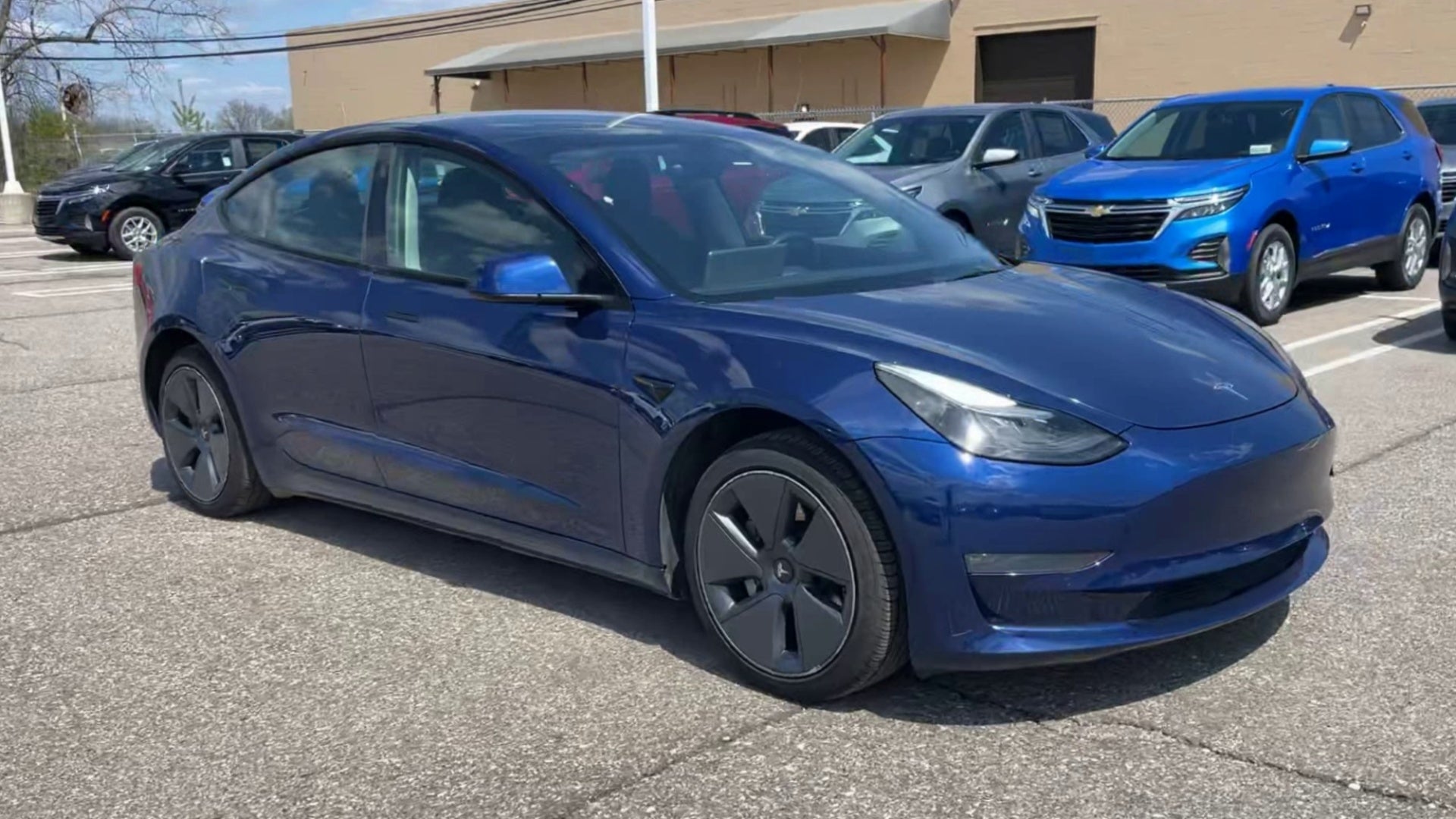 Used 2022 Tesla Model 3  with VIN 5YJ3E1EA5NF188707 for sale in Livonia, MI