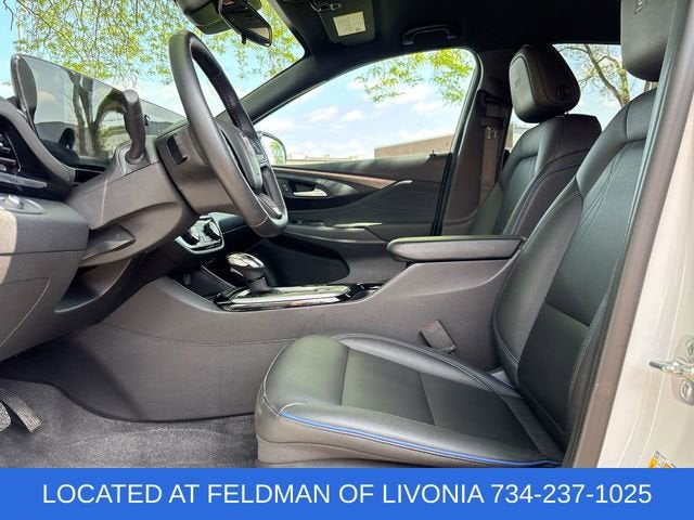 2025 Buick Envista Sport Touring - Photo 18