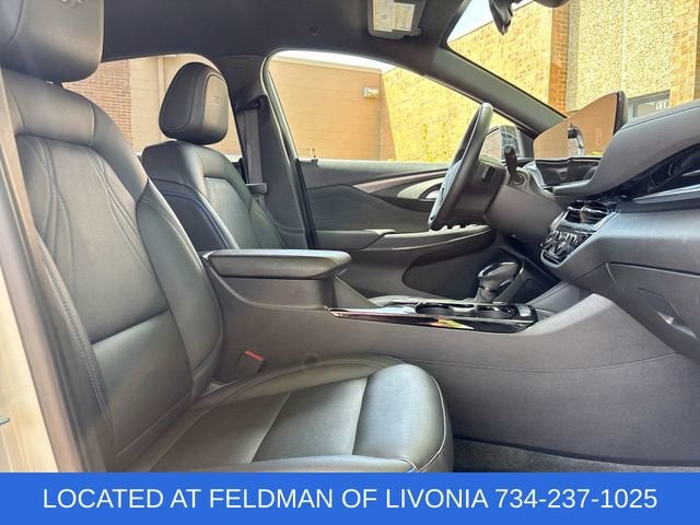 2025 Buick Envista Sport Touring - Photo 25