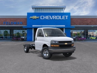 2025 Chevrolet Express Cutaway 3500 1WT