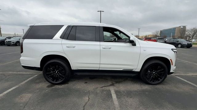 2025 Cadillac Escalade Luxury