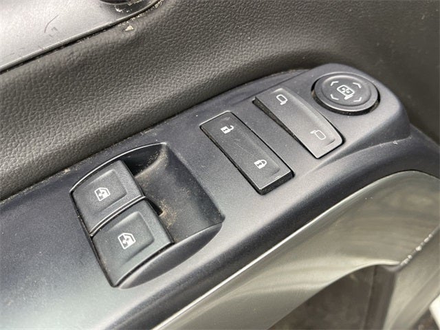 2019 Chevrolet Silverado 5500HD BOX TRUCK