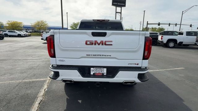 2022 GMC Sierra 1500 AT4